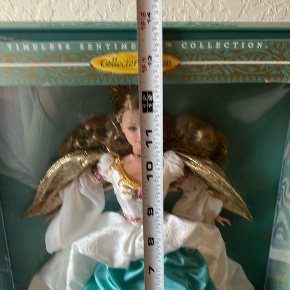 Barbie: 1998 Angel of Joy Collector Doll- Vintage - Picture 12 of 16